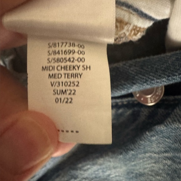 Gap High Rise Cheeky Midi Button fly Jean Cut off Shorts Women’s size 6 - Picture 8 of 8